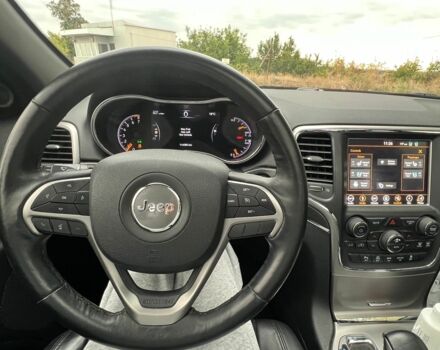 Джип Гранд Чероки 2018 в Черкассах на Automoto.ua Белый Джип Гранд Чероки, объемом двигателя 3.6 л и пробегом 114 тыс. км за 30000 $, фото 6 на Automoto.ua