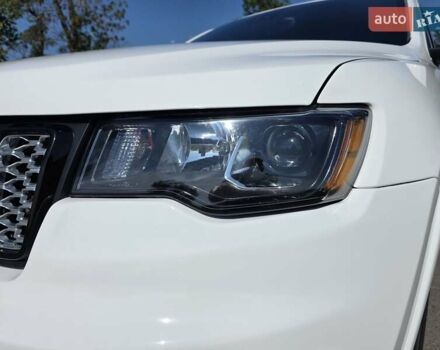 Белый Джип Гранд Чероки, объемом двигателя 3.6 л и пробегом 143 тыс. км за 23200 $, фото 14 на Automoto.ua