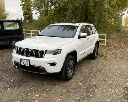 Джип Гранд Чероки 2018 в Черкассах на Automoto.ua Белый Джип Гранд Чероки, объемом двигателя 3.6 л и пробегом 116 тыс. км за 22500 $, фото 2 на Automoto.ua