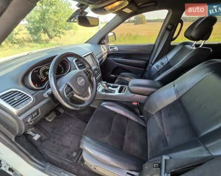 Белый Джип Гранд Чероки, объемом двигателя 3.6 л и пробегом 143 тыс. км за 23200 $, фото 25 на Automoto.ua