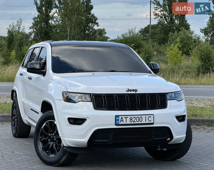 Белый Джип Гранд Чероки, объемом двигателя 3.6 л и пробегом 162 тыс. км за 27700 $, фото 5 на Automoto.ua