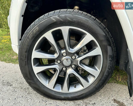 Белый Джип Гранд Чероки, объемом двигателя 3.6 л и пробегом 102 тыс. км за 28000 $, фото 39 на Automoto.ua