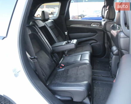 Белый Джип Гранд Чероки, объемом двигателя 5.65 л и пробегом 80 тыс. км за 35900 $, фото 10 на Automoto.ua