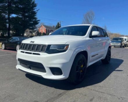 Белый Джип Гранд Чероки, объемом двигателя 6.2 л и пробегом 39 тыс. км за 12400 $, фото 2 на Automoto.ua