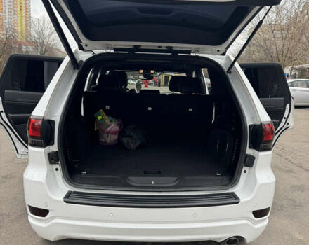 Белый Джип Гранд Чероки, объемом двигателя 3.6 л и пробегом 98 тыс. км за 26000 $, фото 8 на Automoto.ua