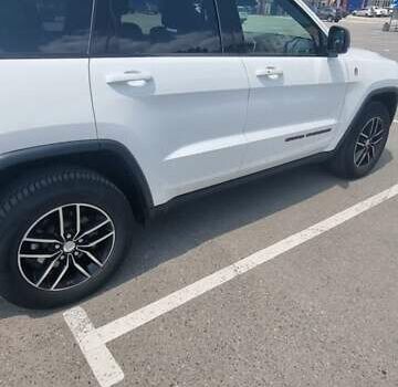 Белый Джип Гранд Чероки, объемом двигателя 2.99 л и пробегом 80 тыс. км за 32000 $, фото 7 на Automoto.ua