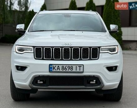 Білий Джип Grand Cherokee, об'ємом двигуна 5.65 л та пробігом 97 тис. км за 34900 $, фото 2 на Automoto.ua