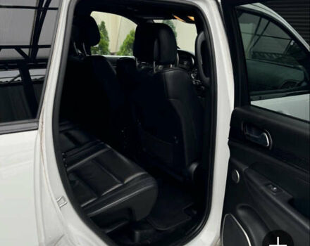 Белый Джип Гранд Чероки, объемом двигателя 3.6 л и пробегом 49 тыс. км за 28900 $, фото 6 на Automoto.ua