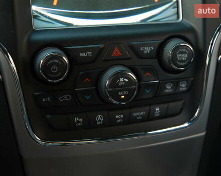 Білий Джип Grand Cherokee, об'ємом двигуна 3.6 л та пробігом 136 тис. км за 21800 $, фото 16 на Automoto.ua