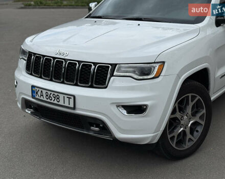 Білий Джип Grand Cherokee, об'ємом двигуна 5.7 л та пробігом 93 тис. км за 34900 $, фото 4 на Automoto.ua