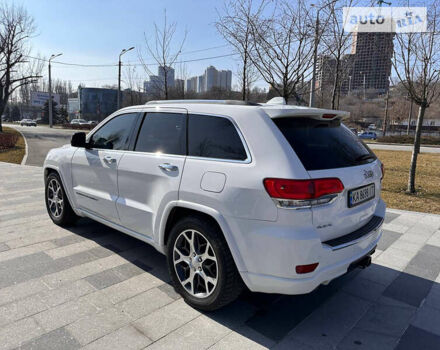 Білий Джип Grand Cherokee, об'ємом двигуна 5.7 л та пробігом 66 тис. км за 37000 $, фото 3 на Automoto.ua