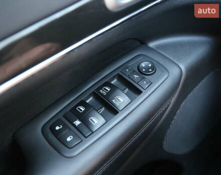 Белый Джип Гранд Чероки, объемом двигателя 5.65 л и пробегом 80 тыс. км за 35900 $, фото 25 на Automoto.ua