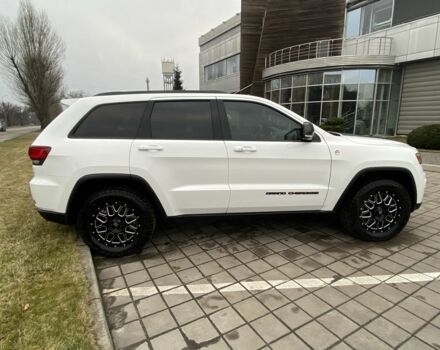 Білий Джип Grand Cherokee, об'ємом двигуна 0.57 л та пробігом 144 тис. км за 41499 $, фото 6 на Automoto.ua