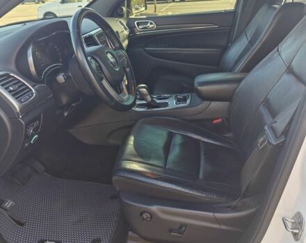 Білий Джип Grand Cherokee, об'ємом двигуна 3.6 л та пробігом 93 тис. км за 27777 $, фото 8 на Automoto.ua