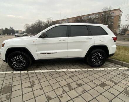 Білий Джип Grand Cherokee, об'ємом двигуна 0.57 л та пробігом 144 тис. км за 41499 $, фото 2 на Automoto.ua