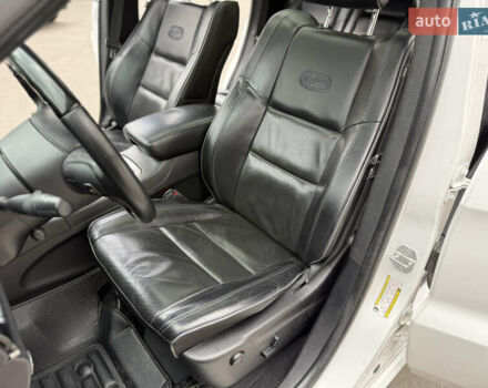 Білий Джип Grand Cherokee, об'ємом двигуна 5.7 л та пробігом 93 тис. км за 34900 $, фото 22 на Automoto.ua