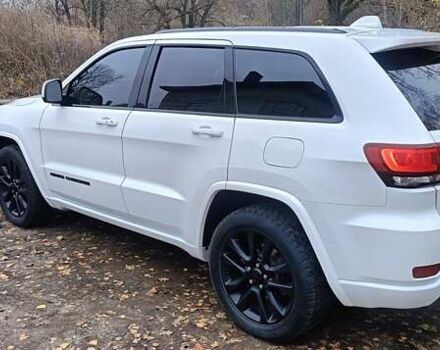 Белый Джип Гранд Чероки, объемом двигателя 3.6 л и пробегом 140 тыс. км за 22500 $, фото 5 на Automoto.ua