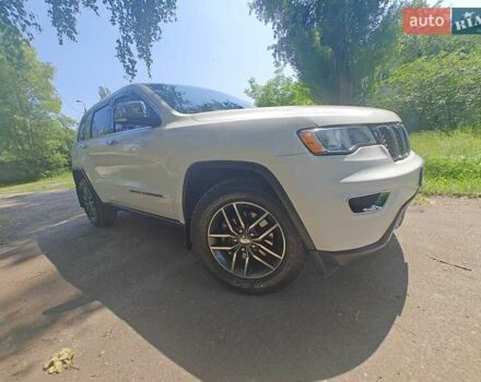 Белый Джип Гранд Чероки, объемом двигателя 3.6 л и пробегом 89 тыс. км за 27700 $, фото 56 на Automoto.ua