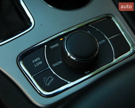 Білий Джип Grand Cherokee, об'ємом двигуна 3.6 л та пробігом 136 тис. км за 21800 $, фото 19 на Automoto.ua