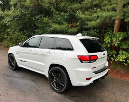 Белый Джип Гранд Чероки, объемом двигателя 6.2 л и пробегом 31 тыс. км за 13200 $, фото 4 на Automoto.ua