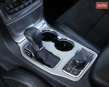 Белый Джип Гранд Чероки, объемом двигателя 5.65 л и пробегом 80 тыс. км за 35900 $, фото 22 на Automoto.ua