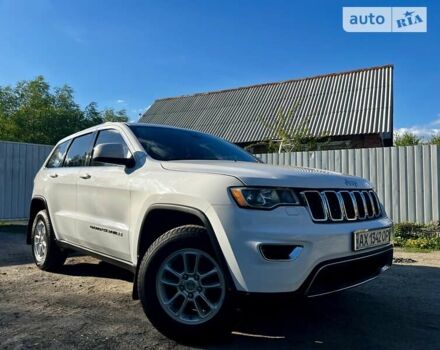 Білий Джип Grand Cherokee, об'ємом двигуна 3.6 л та пробігом 71 тис. км за 20999 $, фото 1 на Automoto.ua