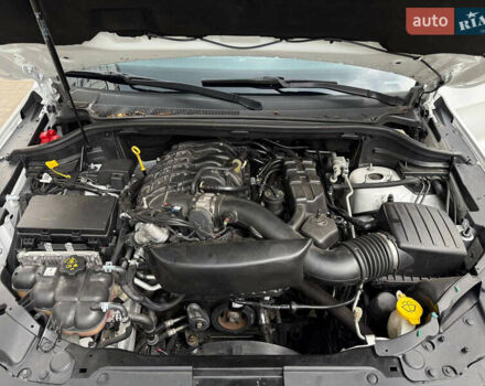 Белый Джип Гранд Чероки, объемом двигателя 3.6 л и пробегом 90 тыс. км за 21500 $, фото 20 на Automoto.ua