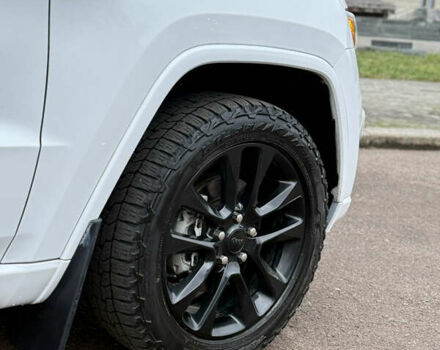 Білий Джип Grand Cherokee, об'ємом двигуна 3.6 л та пробігом 121 тис. км за 22800 $, фото 7 на Automoto.ua