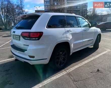 Белый Джип Гранд Чероки, объемом двигателя 5.65 л и пробегом 154 тыс. км за 28900 $, фото 5 на Automoto.ua