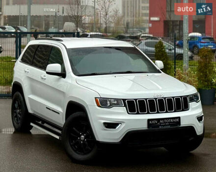 Белый Джип Гранд Чероки, объемом двигателя 3.6 л и пробегом 142 тыс. км за 22500 $, фото 1 на Automoto.ua