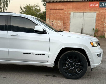 Белый Джип Гранд Чероки, объемом двигателя 3.6 л и пробегом 50 тыс. км за 26999 $, фото 6 на Automoto.ua