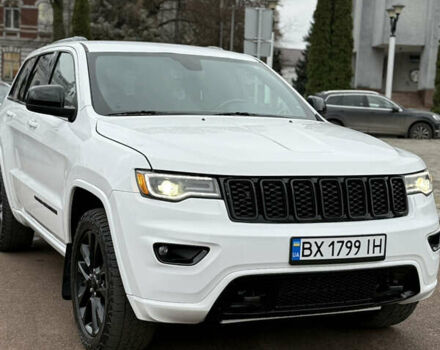 Білий Джип Grand Cherokee, об'ємом двигуна 3.6 л та пробігом 121 тис. км за 22800 $, фото 1 на Automoto.ua