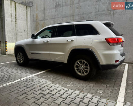 Белый Джип Гранд Чероки, объемом двигателя 3.6 л и пробегом 169 тыс. км за 21900 $, фото 3 на Automoto.ua