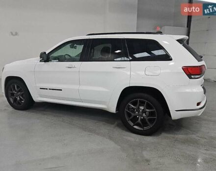 Белый Джип Гранд Чероки, объемом двигателя 3.6 л и пробегом 111 тыс. км за 6100 $, фото 1 на Automoto.ua