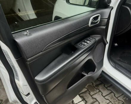 Белый Джип Гранд Чероки, объемом двигателя 3.6 л и пробегом 169 тыс. км за 21900 $, фото 14 на Automoto.ua