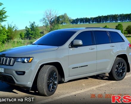 Білий Джип Grand Cherokee, об'ємом двигуна 3.6 л та пробігом 83 тис. км за 28000 $, фото 1 на Automoto.ua