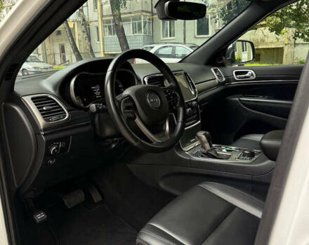 Белый Джип Гранд Чероки, объемом двигателя 3.6 л и пробегом 90 тыс. км за 21500 $, фото 11 на Automoto.ua