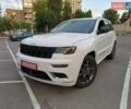 Белый Джип Гранд Чероки, объемом двигателя 5.7 л и пробегом 140 тыс. км за 29900 $, фото 1 на Automoto.ua