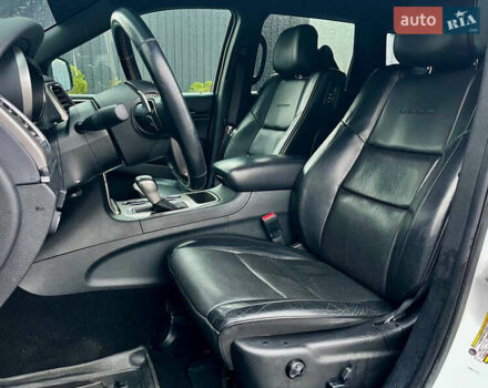 Белый Джип Гранд Чероки, объемом двигателя 3.6 л и пробегом 142 тыс. км за 22500 $, фото 28 на Automoto.ua