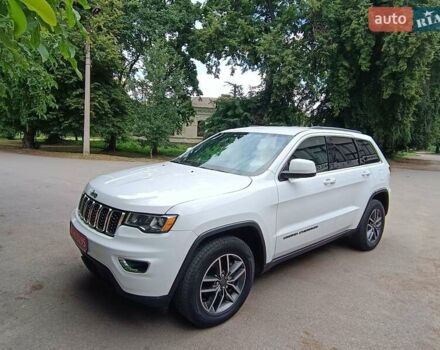 Білий Джип Grand Cherokee, об'ємом двигуна 3.6 л та пробігом 165 тис. км за 22800 $, фото 30 на Automoto.ua