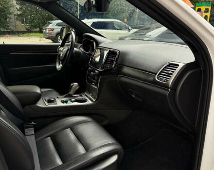 Белый Джип Гранд Чероки, объемом двигателя 3.6 л и пробегом 90 тыс. км за 21500 $, фото 16 на Automoto.ua