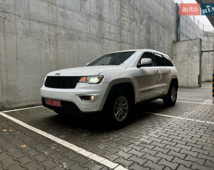 Белый Джип Гранд Чероки, объемом двигателя 3.6 л и пробегом 169 тыс. км за 21900 $, фото 2 на Automoto.ua