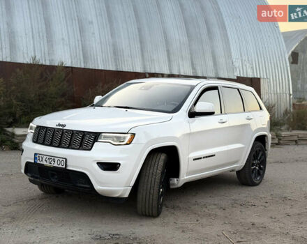 Белый Джип Гранд Чероки, объемом двигателя 3.6 л и пробегом 50 тыс. км за 26999 $, фото 17 на Automoto.ua