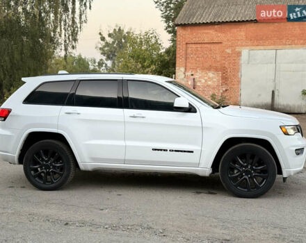 Белый Джип Гранд Чероки, объемом двигателя 3.6 л и пробегом 50 тыс. км за 26999 $, фото 13 на Automoto.ua