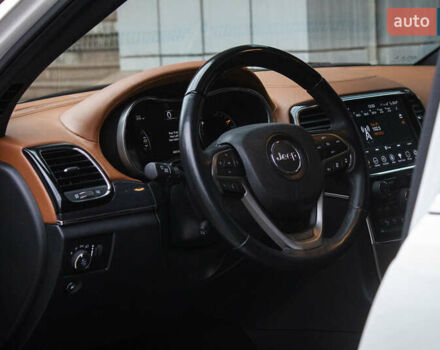 Белый Джип Гранд Чероки, объемом двигателя 3.6 л и пробегом 66 тыс. км за 25500 $, фото 9 на Automoto.ua