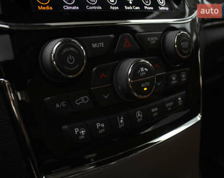 Белый Джип Гранд Чероки, объемом двигателя 3.6 л и пробегом 66 тыс. км за 25500 $, фото 21 на Automoto.ua