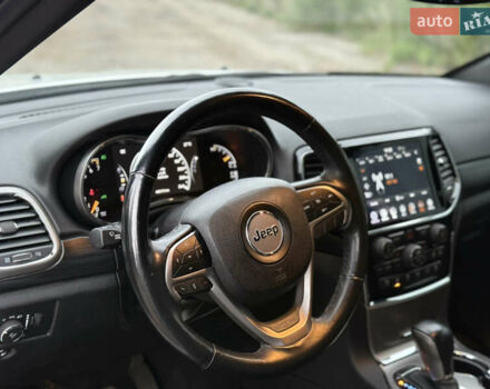 Белый Джип Гранд Чероки, объемом двигателя 3.6 л и пробегом 50 тыс. км за 26999 $, фото 26 на Automoto.ua