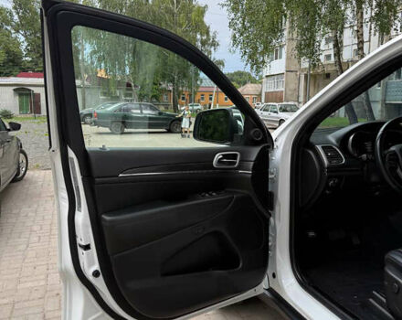 Белый Джип Гранд Чероки, объемом двигателя 3.6 л и пробегом 90 тыс. км за 21500 $, фото 8 на Automoto.ua