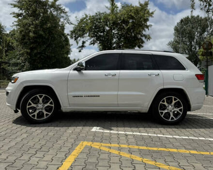 Белый Джип Гранд Чероки, объемом двигателя 3.6 л и пробегом 165 тыс. км за 29500 $, фото 3 на Automoto.ua