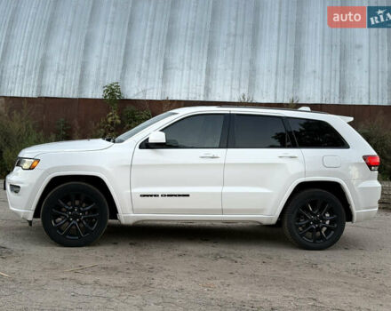 Белый Джип Гранд Чероки, объемом двигателя 3.6 л и пробегом 50 тыс. км за 26999 $, фото 5 на Automoto.ua